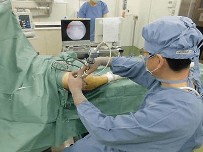 整骨院の施術内容：内視鏡手術手術の様子